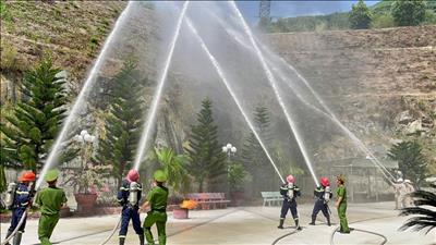 Thực tập phương án chữa cháy và cứu nạn, cứu hộ tại Nhà máy thủy điện An Khê