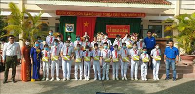 Đoàn Công ty Thủy điện An Khê – Ka Nak đẩy mạnh hoạt động chương trình “Cắp sách đến trường cùng học sinh nghèo”