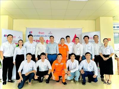 Thủy điện An Khê – Ka Nak sôi nổi hưởng ứng Tuần lễ hồng 2023 – Hạnh phúc được cho đi