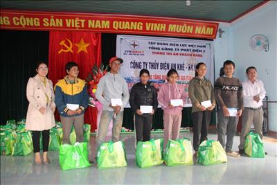 Công ty Thủy điện An Khê – Ka Nak trao gửi yêu thương đến với  người nghèo dịp Tết nguyên đán