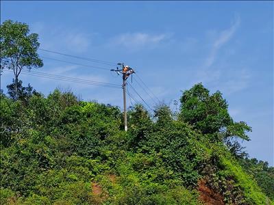 EVN thực hiện quyết liệt tiết kiệm điện tại trụ sở các đơn vị trực thuộc