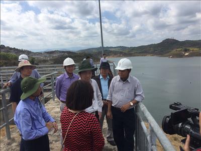 TÌNH HÌNH CUNG CẤP NƯỚC PHỤC VỤ  CHO ĐỜI SỐNG BÀ CON NHÂN DÂN VÙNG HẠ DU